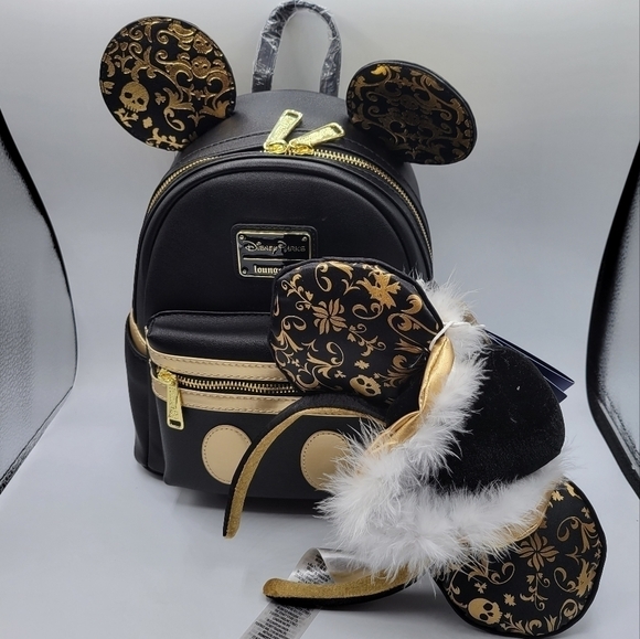 New Loungefly Pirates Of Caribbean Backpack & Ears